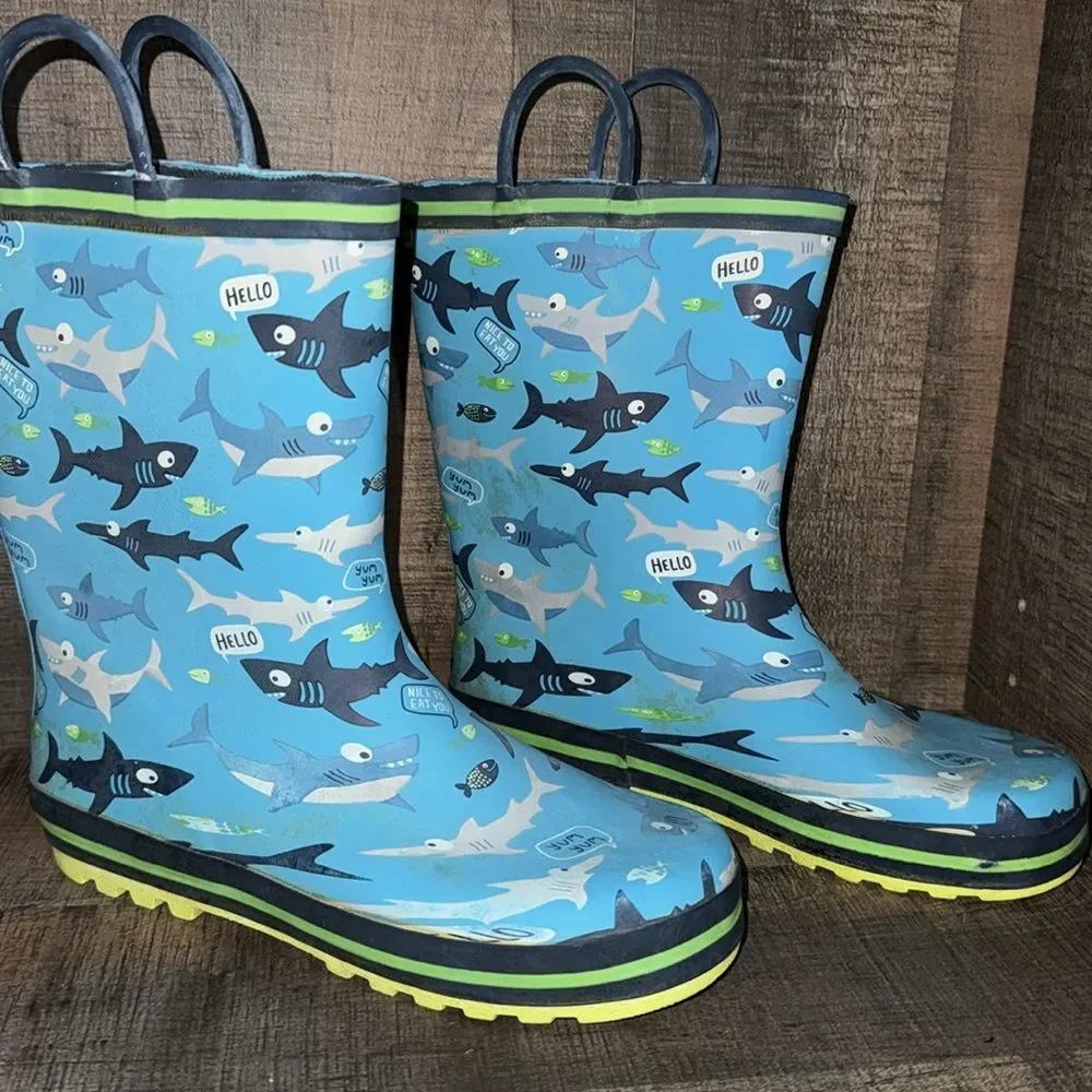 RAIN‎ BOOTS- size 3